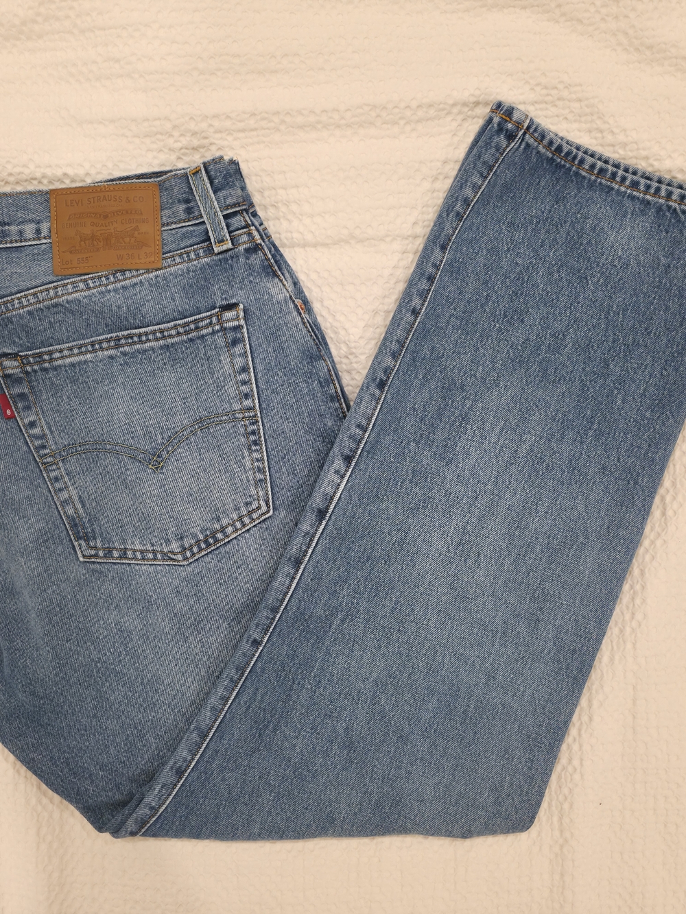 Levi's Premium 555 Men's Relaxed Straight Jeans 100% Cotton Mid Blue Blank Tab